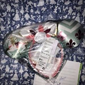 King Arthur Carousel ears